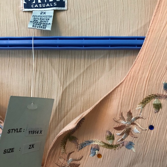 Pretty Peach Tunic 💞 - Picture 2 of 2